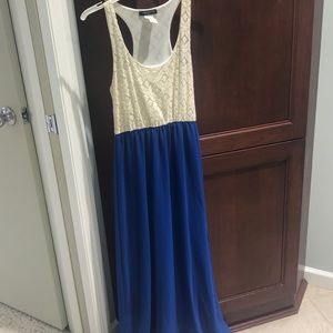 Maxi dress